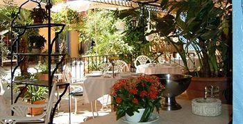 Logis Moderne Et Pigeon 3* Limoux