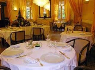 Logis Moderne Et Pigeon Hotel Limoux