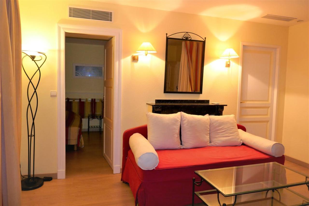 Logis Moderne Et Pigeon Limoux